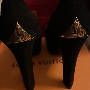 Suede peep toe good condition box not included